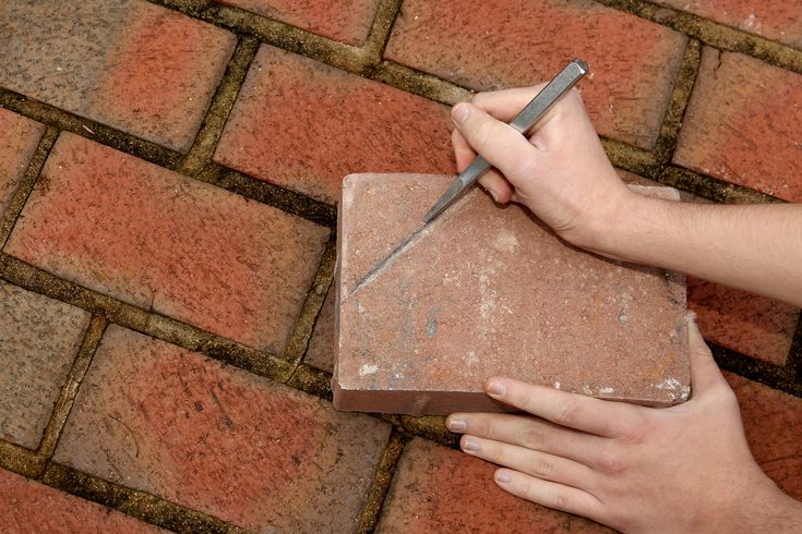 How to Cut Bricks by Hand: Guide