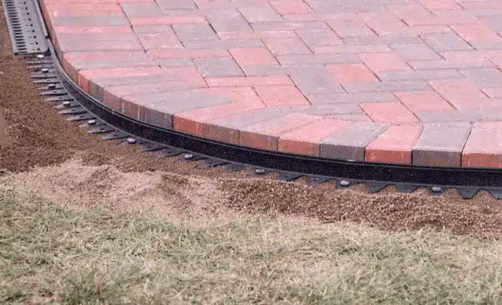 how to secure paver edges